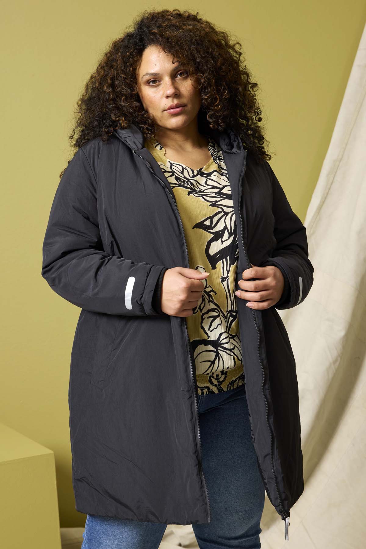 ZHENZI – Long Hooded Plus Size Women’s Jacket